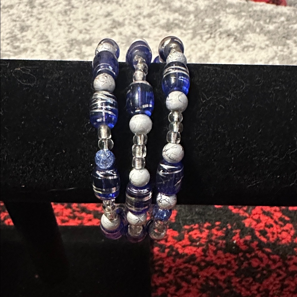 Stylish Blue and Silver Beaded Bracelet